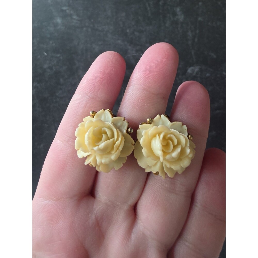 Celluloid Floral Gold Tone Metal Clip-on Screwback Earrings Vintage